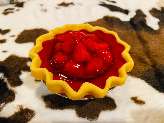 Strawberry pie candle